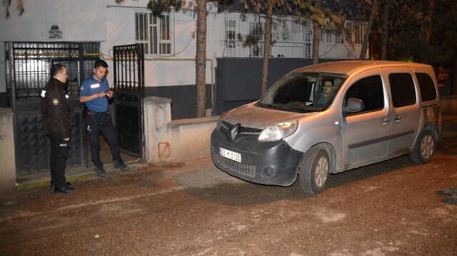  Polis ekipleri bebeği bırakan kişinin tespit edilmesi için çalışma başlattı