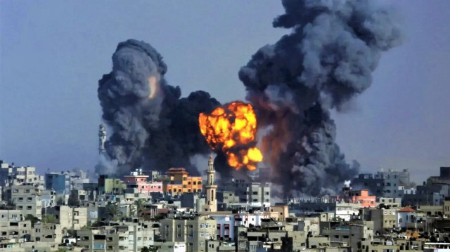 Latil İsrail ordusunun Gazze Şeridi'ne yönelik saldırıları devam ediyor