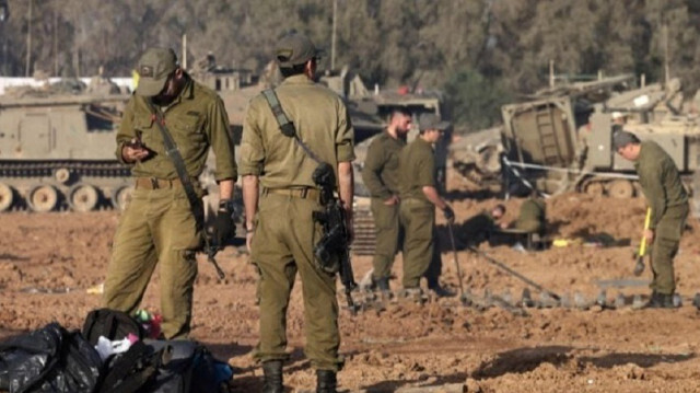 الاحتلال الإسرائيلي: إصابة 5 جنود و3 موظفين بوزارة الدفاع بغزة
