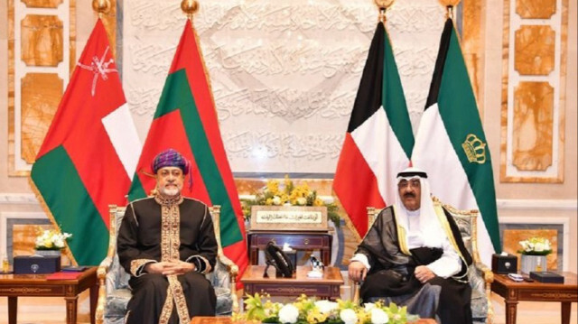 أمير الكويت وسلطان عمان يبحثان تعزيز العلاقات والمستجدات الإقليمية