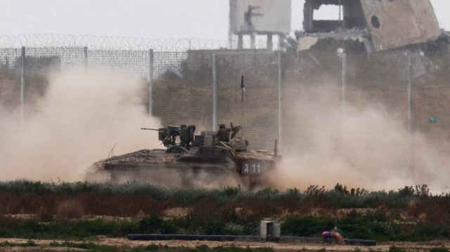 الاحتلال الإسرائيلي يعلن انفجار ذخيرة بالقرب من غزة 