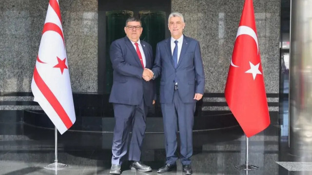Ticaret Bakanı Ömer Bolat - Kuzey Kıbrıs Türk Cumhuriyeti (KKTC) Maliye Bakanı Özdemir Berova 