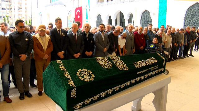 Erkan Yolaç için Barbaros Hayrettin Paşa Camii'nde cenaze töreni yapıldı