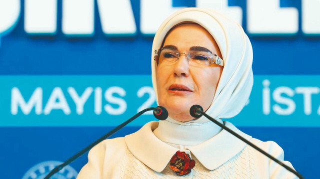 Emine Erdoğan.