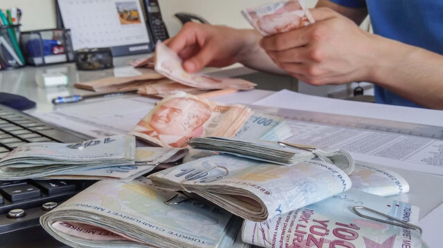 Aile ve Sosyal Hizmetler Bakanlığı 878 milyon lira Sosyal ve Ekonomik Destek ödedi.