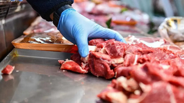 Kırmızı et üretimini %70,1'ini sığır eti, %23,9'unu koyun eti, %5,4'ünü keçi eti ve %0,6'sını manda eti oluşturdu.