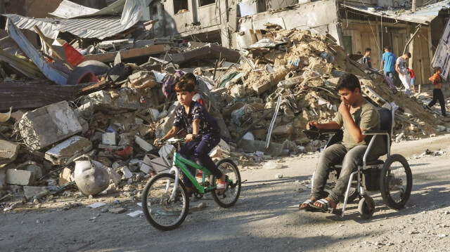 غزة.. الصحة العالمية تحذر من مشاكل صحية مع ارتفاع الحرارة