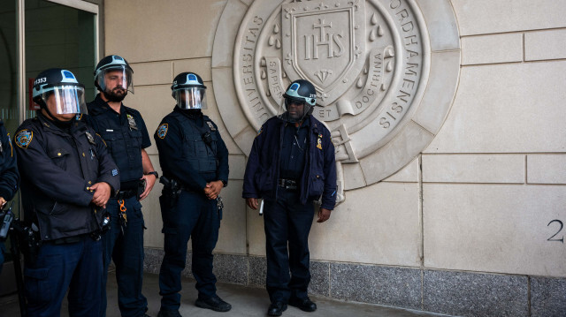 الشرطة الأمريكية تدخل جامعة كاليفورنيا لفض اعتصام طلاب مؤيدين لفلسطين