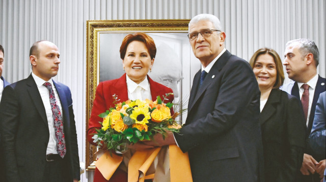 Meral Akşener, Müsavat Dervişoğlu.