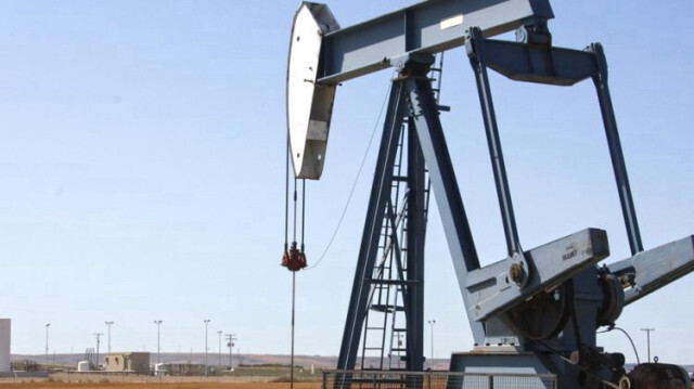 Le West Texas Intermediate (WTI), référence américaine, était négocié à 79,81 dollars le baril à la même heure, en hausse de 0,29% par rapport à la session précédente qui s'était clôturée à 79,58 dollars le baril.