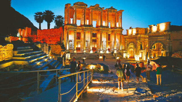 Dört yılda bir Efes daha