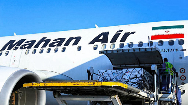 Avion de la compagnie iranienne Mahan Airlines à l'aéroport Imam Khomeini dans la capitale iranienne, Téhéran.

