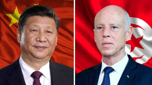 À gauche, le président chinois Xi Jinping, à droite, le président tunisien Kaïs Saïed.