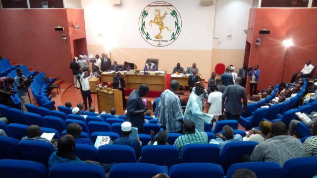 Les députés de l'Assemblée législative de transition du Burkina Faso ont voté et adopté à l'unanimité, avec 71 voix sur 71 votants, le projet de loi portant autorisation de ratification de la Charte du Liptako-Gourma instituant l'AES, le 29 mai 2024.