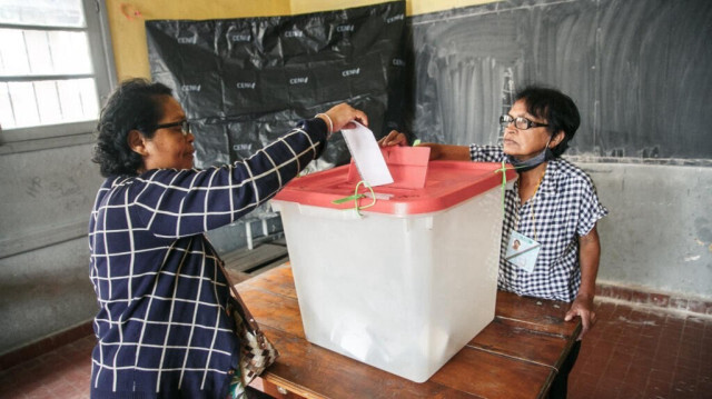 Alors que les Malgaches doivent choisir les 163 députés parmi les 473 candidats en lice, à Antananarivo, capitale de Madagascar, la matinée électorale du mercredi 29 mai s'est déroulée dans le calme avec une participation visiblement faible.