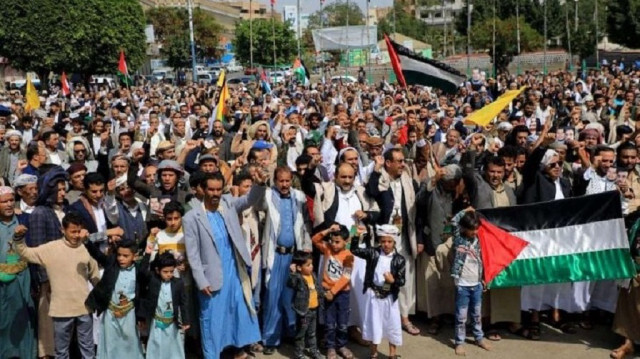 اليمن.. عشرات الآلاف يتظاهرون تضامنا مع غزة وحراك الجامعات