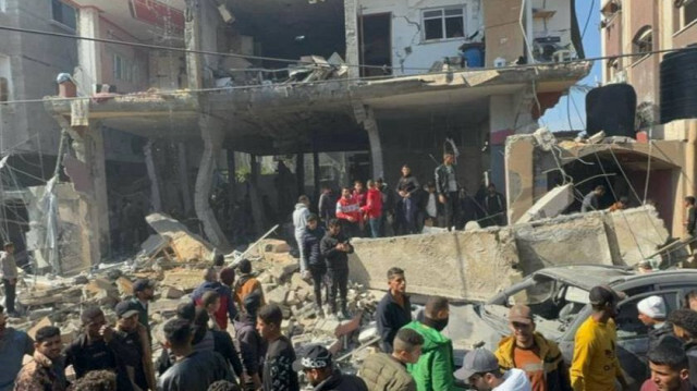 7 قتلى بينهم 4 أطفال بقصف إسرائيلي استهدف منزلاً شمالي رفح