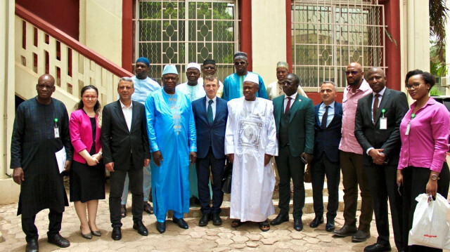 La réunion a eu lieu en présence du directeur général d'Albayrak Mali, l'ancien ministre Modibo Keita, du directeur général d'AlportConakry, Suleymane Cokan, de son adjoint, Ousmane Savané, de l'ambassadeur de Türkiye au Mali, Efe Ceylan et du vice-président de la Ccim, Ibrahima Doucouré.