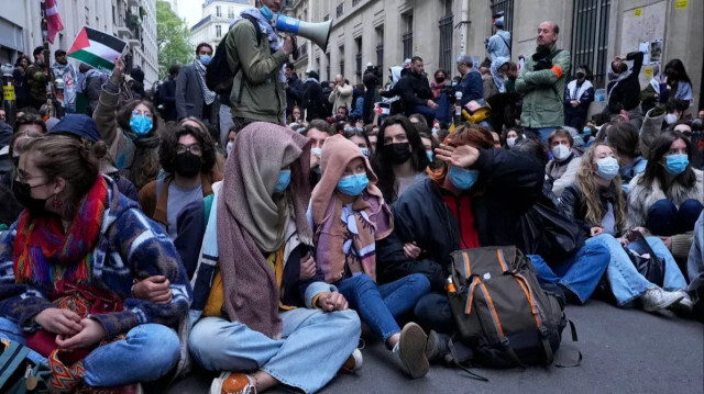 فرنسا.. مظاهرة طلابية ضد قمع الشرطة للاحتجاجات في الجامعات