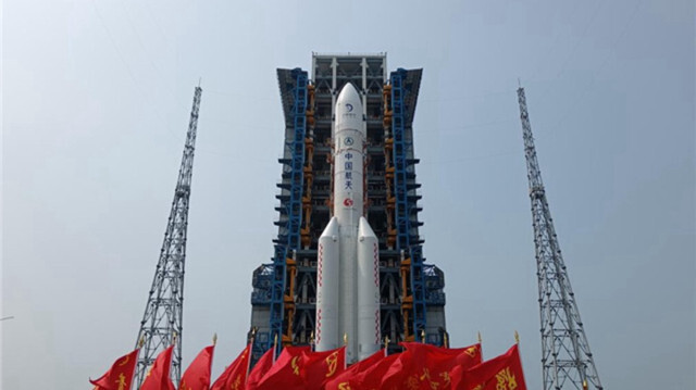 Китай запустил зонд «Чанъэ-6» для взятия грунта с обратной стороны Луны