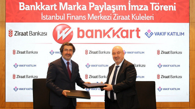 Ziraat Bankası Genel Müdürü Alpaslan Çakar, Vakıf Katılım Genel Müdürü Mehmet Ali Akben.