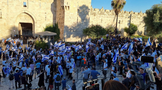 شرطة الاحتلال توافق على مرورمسيرة الأعلام من باب العامود بالقدس الشرقية