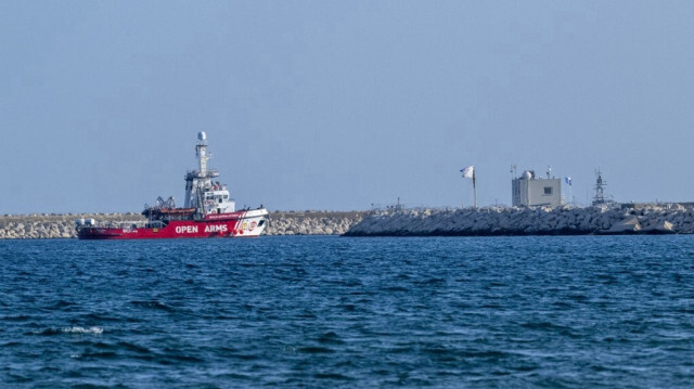 Le navire Open Arms, transportant des rations alimentaires fournies par World Central Kitchen et destinées à la bande de Gaza, amarré dans le port de Larnaca, sur la côte sud de Chypre, le 3 avril 2024.