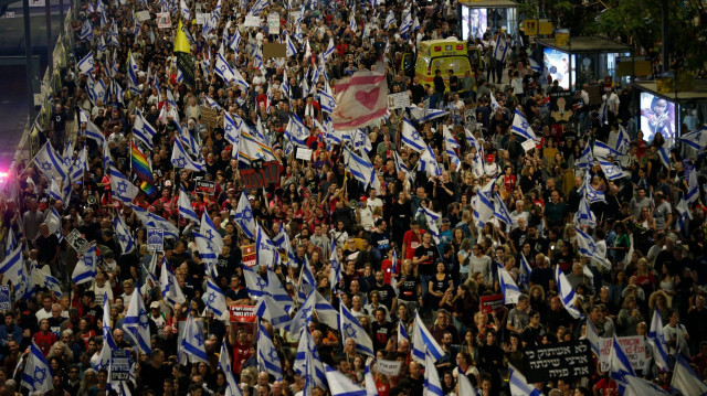 آلاف الإسرائيليين يتظاهرون للمطالبة بصفقة تبادل أسرى مع "حماس"