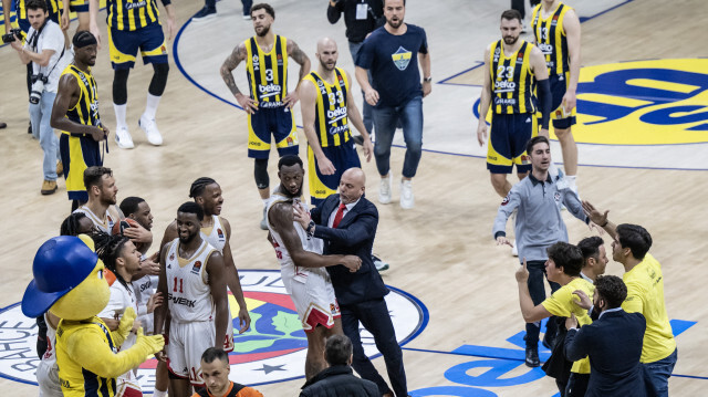 Fenerbahçe Beko - Monaco maçı sonrası gerginlik çıkmıştı.