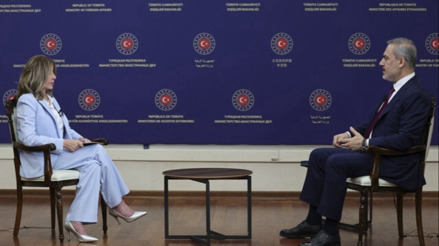 Le ministre turc des Affaires étrangères, Hakan Fidan, lors d'une interview à la chaîne d'information Al Arabiya à Ankara, en Turkiye, le 05 mai 2024.