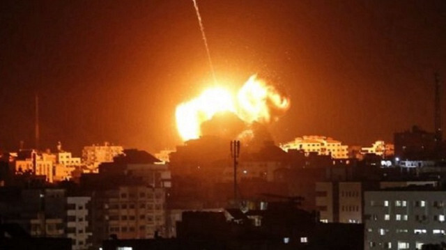 غزة.. مقتل طفل وإصابة آخرين بقصف الاحتلال على منزل برفح 
