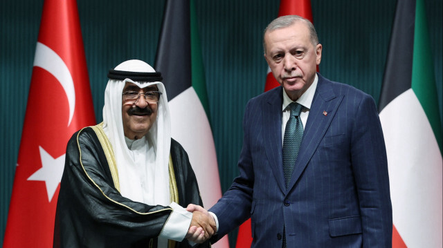 Cumhurbaşkanı Recep Tayyip Erdoğan ve Kuveyt Emiri Meşal el-Ahmed el-Cabir es-Sabah'ın huzurunda imzalar atıldı.