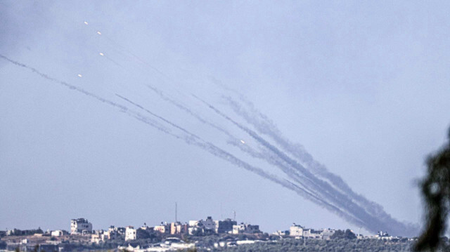 إطلاق 30 صاروخا من غزة على إسرائيل