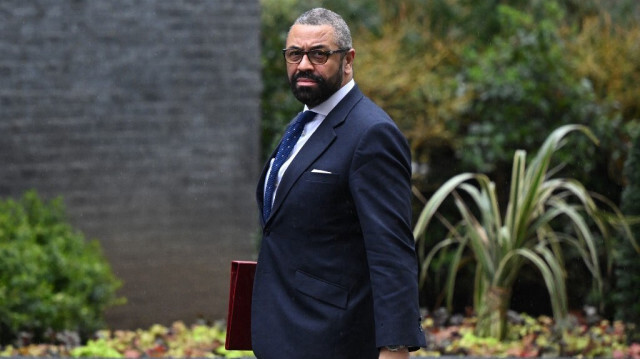 Le ministre de l'Intérieur du Royaume-Uni, James Cleverly.