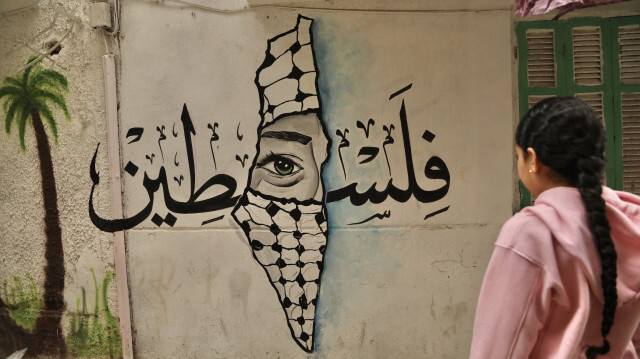 Des graffeurs du quartier Al-Matareya du Caire, la capitale de l'Égypte, ont peint des graffitis sur les murs du quartier en soutien à la bande de Gaza qui subit les attaques israéliennes et en lien avec le Ramadan. 