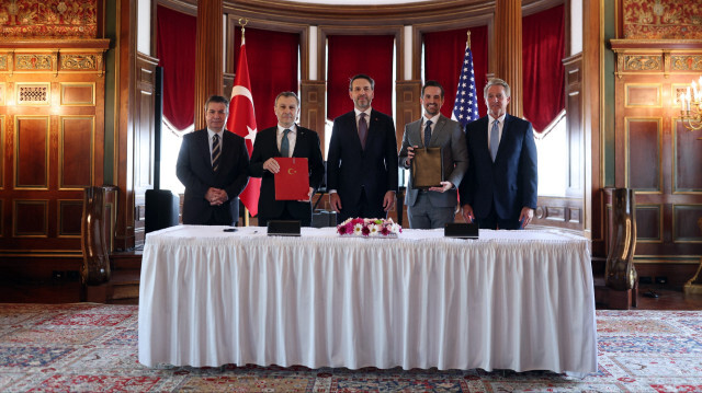 Bakan Bayraktar duyurdu: BOTAŞ ve ExxonMobil arasında LNG anlaşması imzalandı