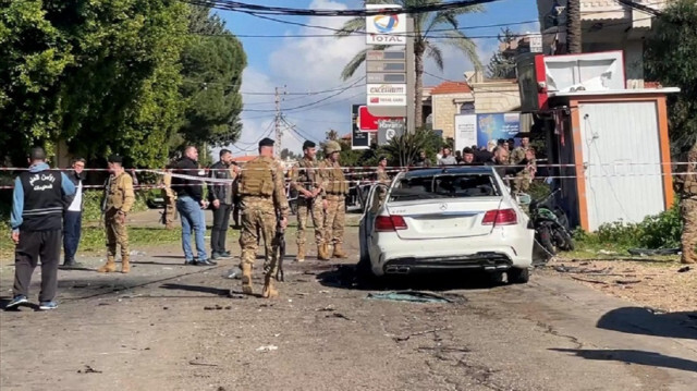 4 قتلى بغارة إسرائيلية على سيارة جنوب لبنان 
