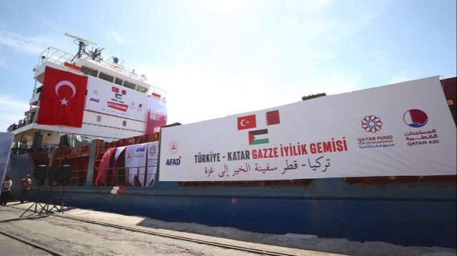 Le "Turkiye-Qatar Gaza Goodness Ship", préparé sous la direction de la présidence de la gestion des catastrophes et des urgences (AFAD) en vue d'une livraison à Gaza, a quitté le port international de Mersin en Turkiye le 08 mai 2024.