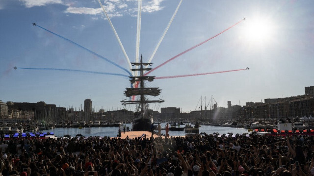 Cérémonie d'arrivée de la flamme olympique à Marseille, dans le sud-est de la France, le 8 mai 2024.