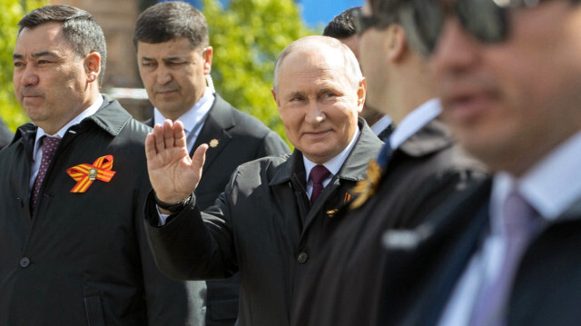 Путин обратился к участникам СВО на параде Победы