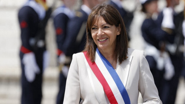 La maire de Paris, Anne Hidalgo, assiste à une cérémonie à l'Arc de Triomphe, à Paris, le 8 juin 2024.