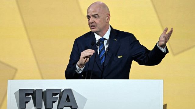 Le président de la FIFA, Gianni Infantino, prononce le discours de clôture lors du 74e Congrès de la FIFA à Bangkok le 17 mai 2024. 