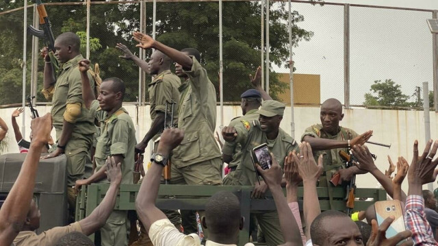 Kassoum Goïta et cinq autres hommes, dont l'ancien secrétaire général de la présidence sous Bah Ndaw, ont été arrêtés et détenus au secret en septembre et octobre 2021. Ils ont été torturés pendant leur détention, a dénoncé Human Rights Watch.