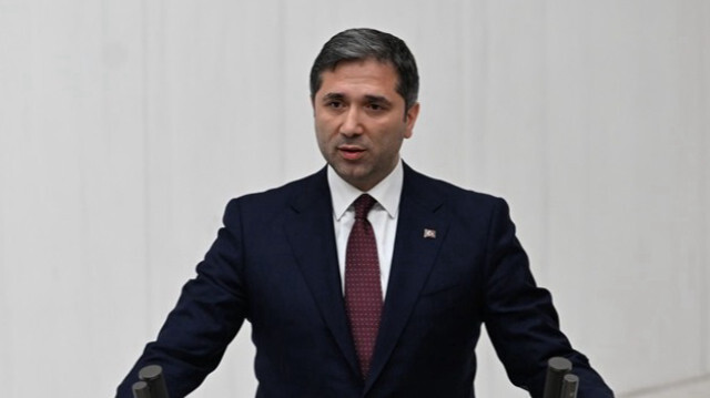 Le vice-président de l'AK Parti chargé des affaires étrangères, Zafer Sirakaya.