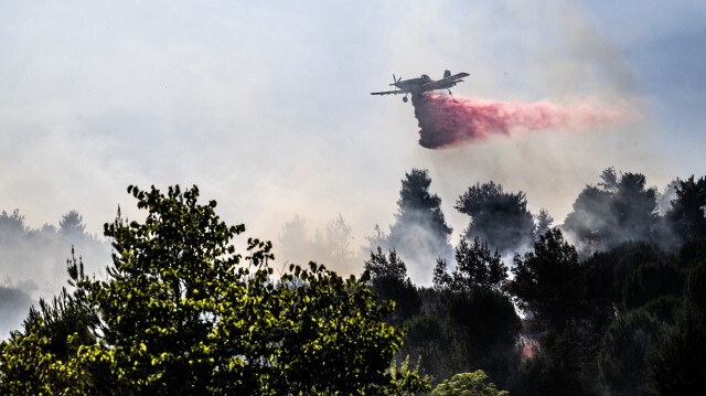 Hizbullah'ın İsrail'in kuzeyine yönelik düzenlediği füze saldırısı sonrası ormanlık alanda yangın çıktı.