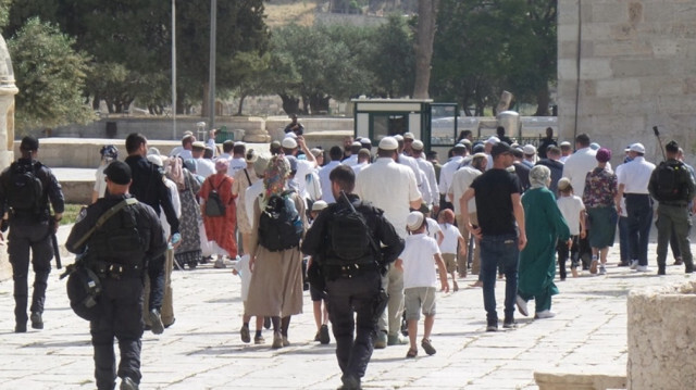 Illegal Israeli settlers storm into Al-Aqsa Mosque complex to mark ...