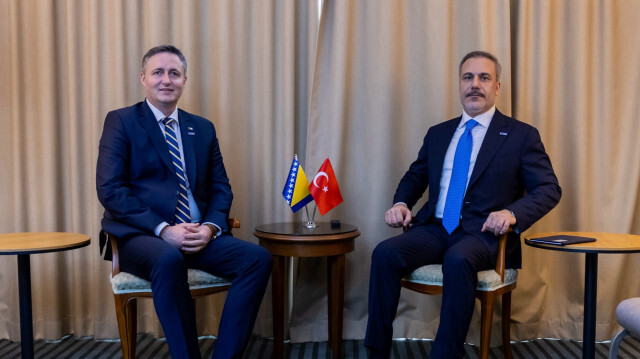 فيدان يلتقي رئيس مجلس رئاسة البوسنة والهرسك