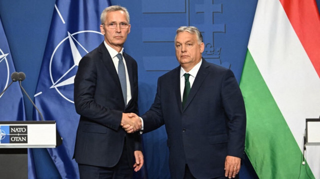Le secrétaire général de l'OTAN, Jens Stoltenberg et le Premier ministre de Hongrie, Viktor Orbán.