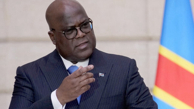 Le président de la République démocratique du Congo, Félix Tshisekedi, s'adresse à la presse après son déjeuner de travail avec le président français au palais de l'Élysée à Paris, le 30 avril 2024.