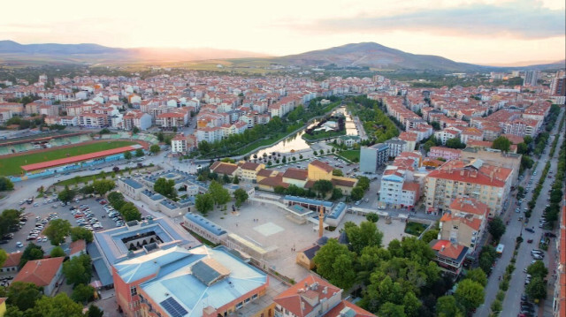 Kırşehir'in tarihi meydanı 500 metreden dron ile görüntülendi
